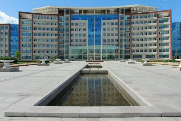 內蒙古呼和浩特市高職園區學府路內蒙古機電職業學院